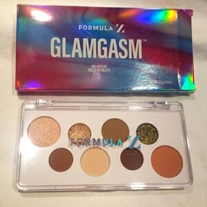 8 pan Face and eyeshadow palette Formula Z
